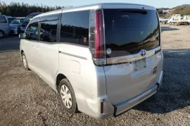 Toyota, Noah