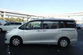 Toyota, Noah