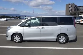 Toyota, Noah