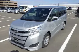 Toyota, Noah