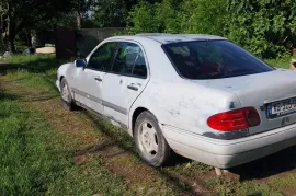 Mercedes-Benz, E CLASS, E 210