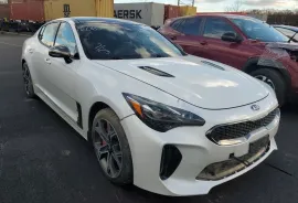 Kia, Stinger