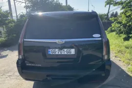 Cadillac, Escalade ESV