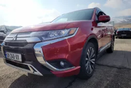 Mitsubishi, Outlander