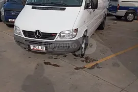 Mercedes-Benz , Sprinter