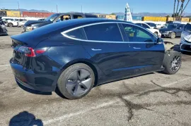 Tesla, Model 3