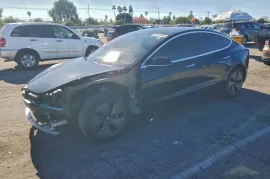 Tesla, Model 3
