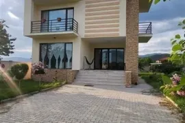 House For Sale, Saguramo