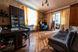 Apartment for sale, 3 Room, Old building, Tbilisi, saburtalo