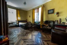 Apartment for sale, 3 Room, Old building, Tbilisi, saburtalo