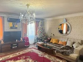 Apartment for sale, 5 Room, Old building, Tbilisi, saburtalo