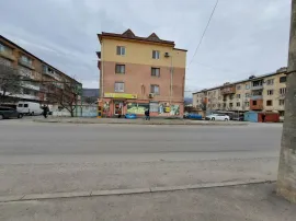 For Sale , Universal commercial space, Gori