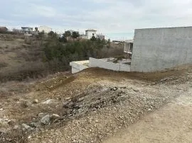 Land For Sale, Shindisi