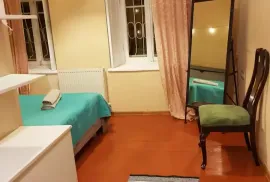 Apartment for sale, 4 Room, Old building, Tbilisi, Mtatsminda