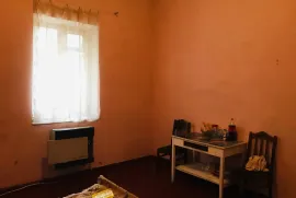 Apartment for sale, 2 Room, Old building, Tbilisi, Chugureti