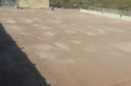 სტიაშკა- მოჭიმული იატაკი