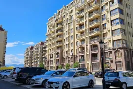 იყიდება ბინა, 5 ოთახიანი, ძველი აშენებული, თბილისი, ვარკეთილი