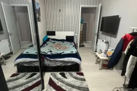 Продается квартира, 4 Kомнатная, Старое здание, Тбилиси, Дидубе