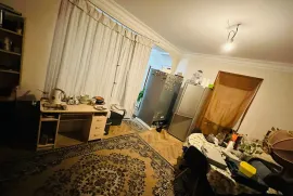 Продается Дом, 15 Kомнатная, Тбилиси, Исани