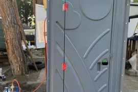 ქირავდება საშხაპე კაბინა