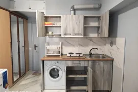 ქირავდება ბინა, 1 ოთახიანი, ძველი აშენებული, თბილისი, საბურთალო