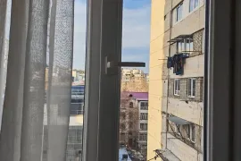 ქირავდება ბინა, 1 ოთახიანი, ძველი აშენებული, თბილისი, საბურთალო