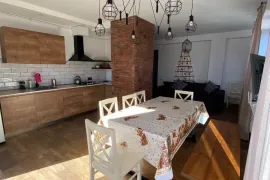 Аренда квартир посуточно, 3 Kомнатная, Старое здание, Боржомский район, Бакуриани