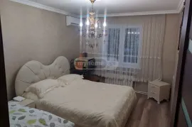 Продается квартира, 3 Kомнатная, Старое здание, Тбилиси, Варкетили