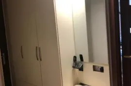 Продается квартира, 3 Kомнатная, Старое здание, Тбилиси, Варкетили