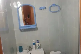 ქირავდება ბინა, 2 ოთახიანი, ძველი აშენებული, თბილისი