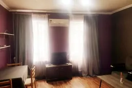 ქირავდება ბინა, 2 ოთახიანი, ძველი აშენებული, თბილისი