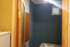 ქირავდება ბინა, 2 ოთახიანი, ძველი აშენებული, თბილისი