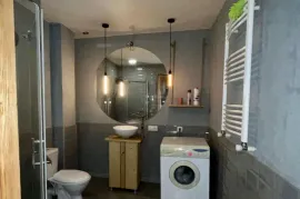 ქირავდება ბინა, 2 ოთახიანი, ახალი აშენებული, თბილისი, საბურთალო