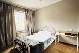 Apartment for sale, 4 Room, Old building, Tbilisi, Nutsubidze plateau