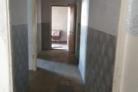 ქირავდება ბინა, 3 ოთახიანი, ძველი აშენებული, თბილისი, სანზონა