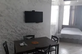 ქირავდება ბინა დღიურად, 1 ოთახიანი, ახალი აშენებული, ბათუმი