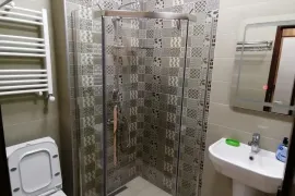 ქირავდება ბინა დღიურად, 1 ოთახიანი, ახალი აშენებული, ბათუმი