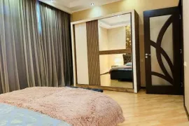 Аренда квартир посуточно, 3 Kомнатная, Новостройка, Тбилиси, vake