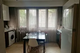 Продается квартира, 3 Kомнатная, Старое здание, Тбилиси, saburtalo