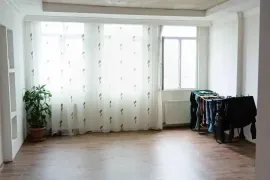 Продается квартира, 4 Kомнатная, Старое здание, Тбилиси, Варкетили