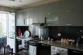 Продается квартира, 4 Kомнатная, Старое здание, Тбилиси, Варкетили