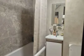 იყიდება ბინა, 3 ოთახიანი, ახალი აშენებული, ბათუმი, აეროპორტის უბანი