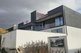 Продается Дом, 10 Kомнатная, Тбилиси, Диди Дигоми