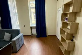 For Rent, 2 Room, Old building, Tbilisi, Chugureti