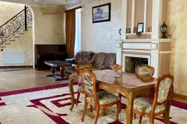 For Rent, 9 Room, Old building, Kutaisi, Balakhvani