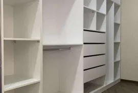 House For Rent, 9 Room, Tbilisi, Ivertubani