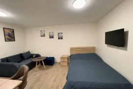 ქირავდება ბინა, 1 ოთახიანი, ძველი აშენებული, თბილისი