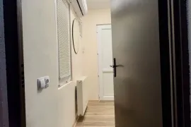 ქირავდება ბინა, 1 ოთახიანი, ძველი აშენებული, თბილისი