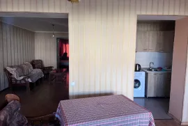 Продается квартира, 3 Kомнатная, Старое здание, Тбилиси, Дигоми