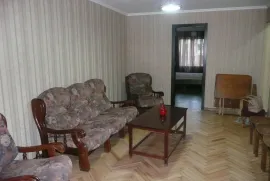 Продается квартира, 3 Kомнатная, Старое здание, Тбилиси, Дигоми